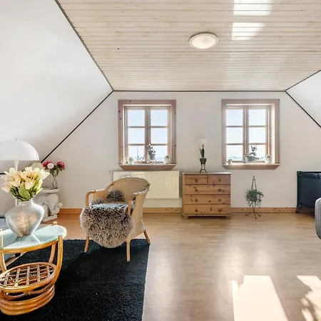 2 Bedroom Amazing In Grindsted