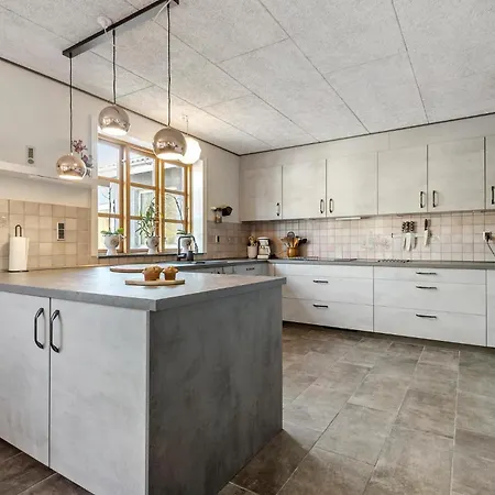 2 Bedroom Amazing In *