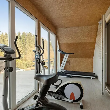 2 Bedroom Amazing In Holiday home
