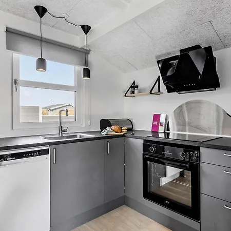 2 Bedroom Amazing In 펜션 *