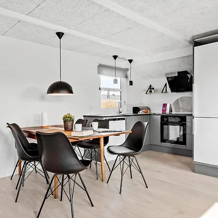 Prachtig Met 2 Slaapkamers In